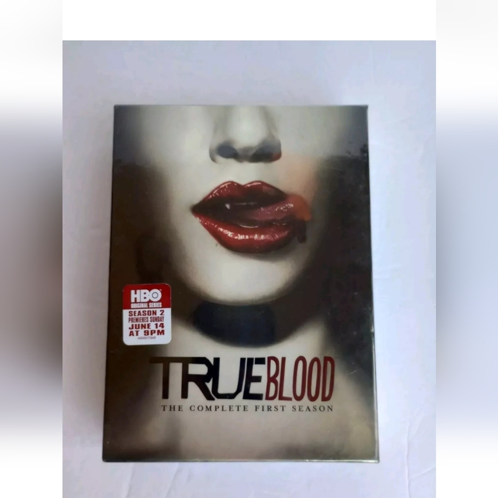 True Blood - The Complete First Season (DVD 2009 5-DVD Set) New Sealed TV Series